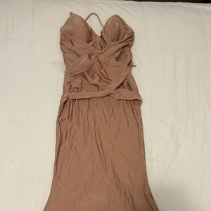 very slim dress, lace back
